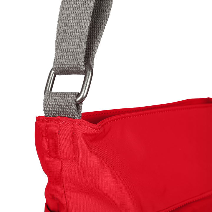 Kennington Crossbody Bag in Cranberry