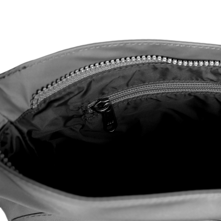Kennington Crossbody Bag in Stormy