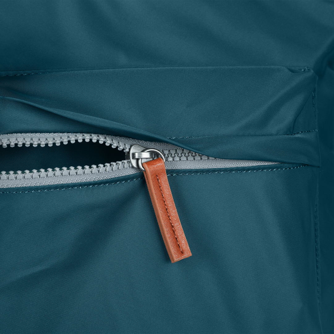 Kennington Crossbody Bag in Teal