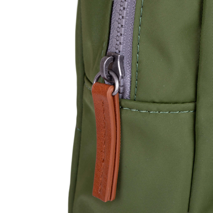 Willesden Sling Bag in Avocado
