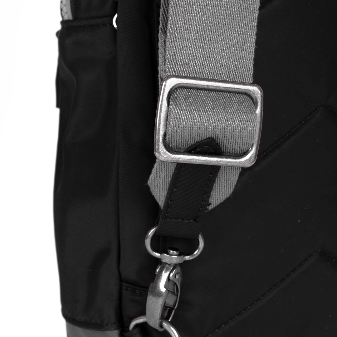 Willesden Sling Bag in Black