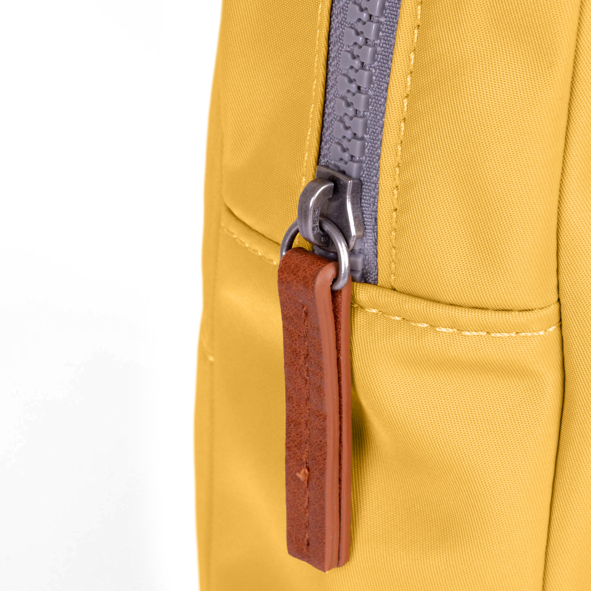 Willesden Sling Bag in Corn