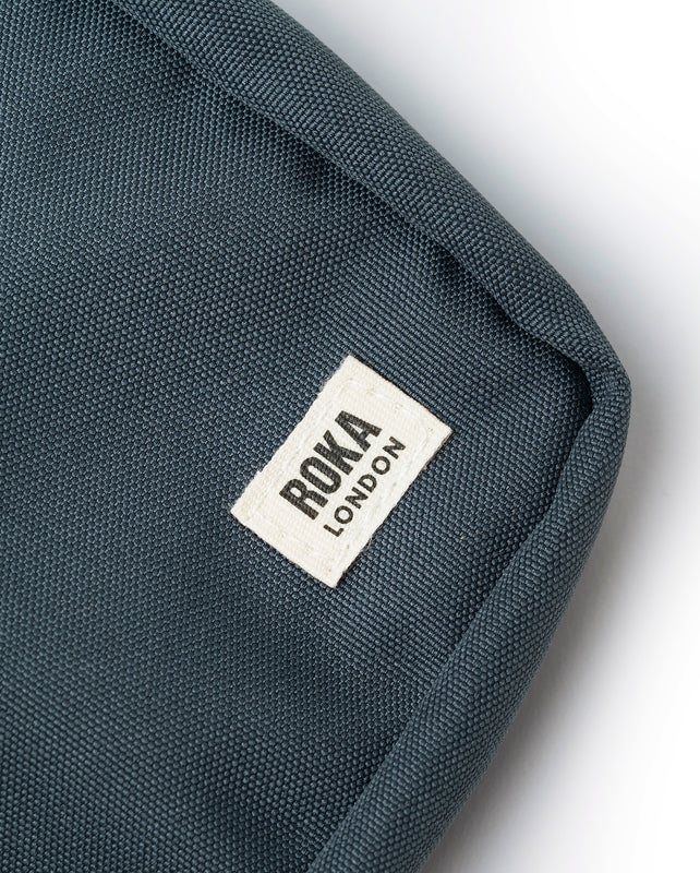 Bond Pocket Crossbody Bag in Smoke