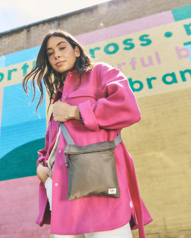Stratford Crossbody Bag in Army