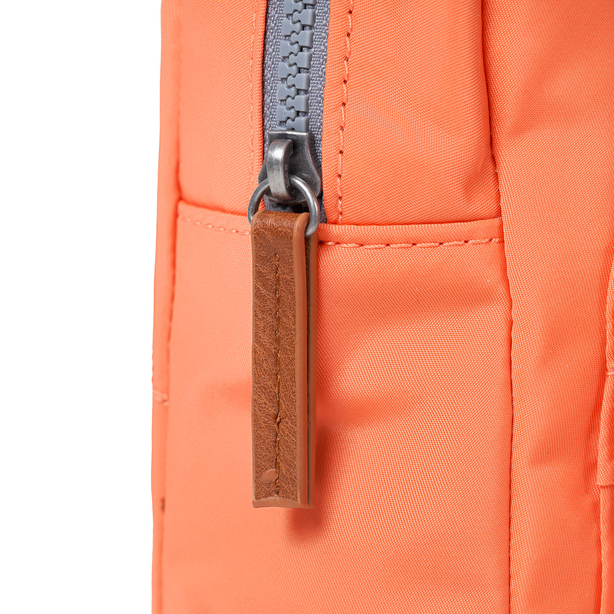 Willesden Sling Bag in Firecracker