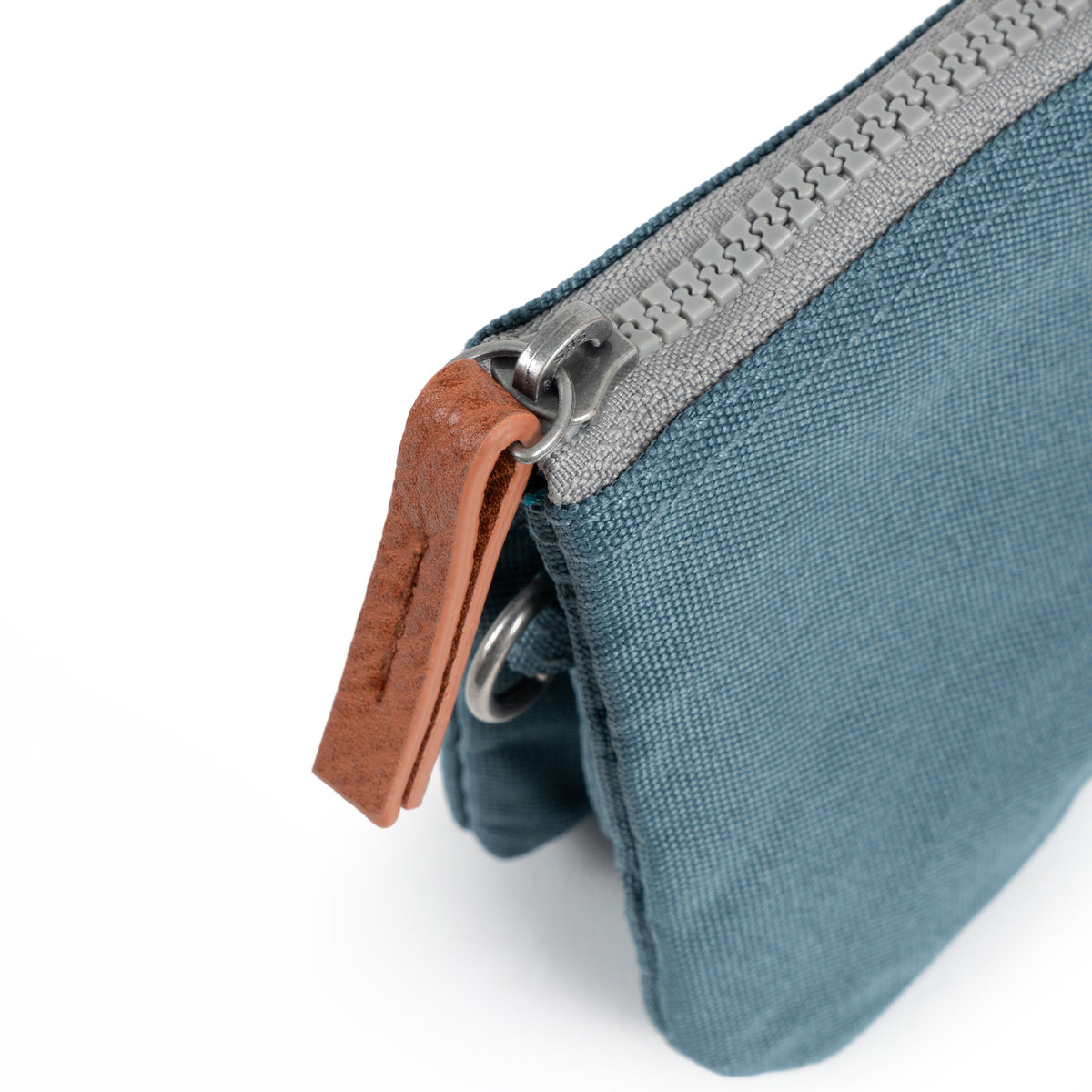 Carnaby Wallet in Airforce