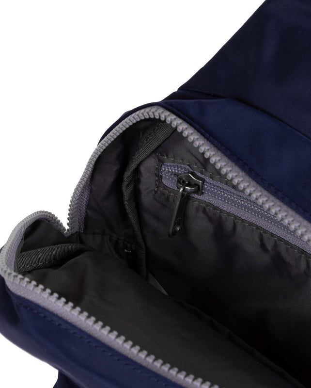 Willesden Sling Bag in Midnight